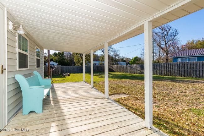472 Cape Lookout Dr, House other with 2 bedrooms, 2 bathrooms and 3 parking in Harkers Island NC | Image 21