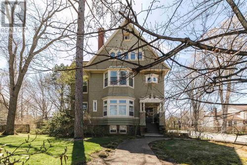 870 Young Ave, Halifax, NS, B3H2V7 | Card Image
