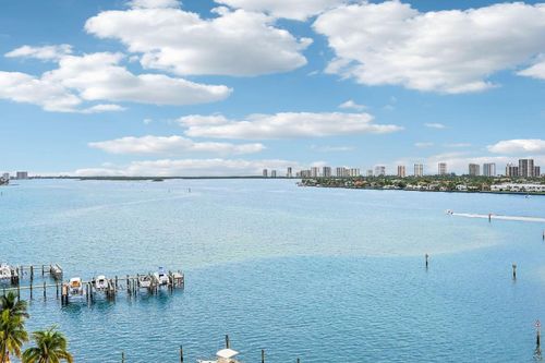1006-2650 Lake Shore Dr, RIVIERA BEACH, FL, 33404-4604 | Card Image