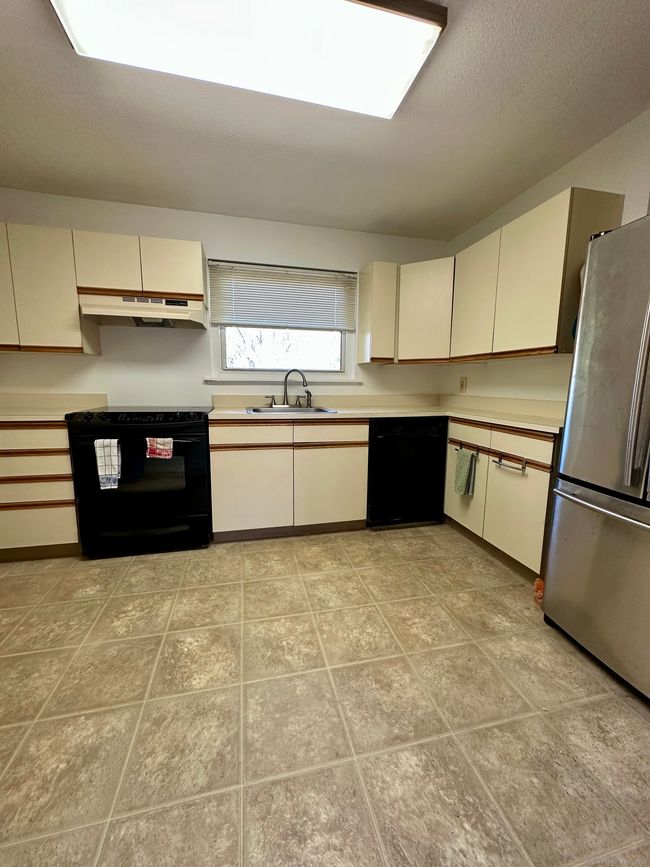 APT-50 - 486 Oak Ave, Condo with 2 bedrooms, 1 bathrooms and 2 parking in Cheshire CT | Image 23