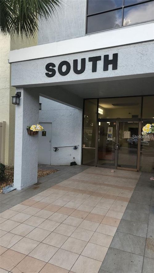 apt-215-701 S Madison Ave, CLEARWATER, FL, 33756-4160 | Card Image