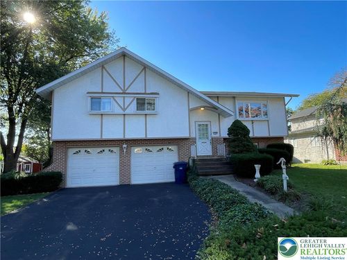 2328 W Congress St, Allentown, PA, 18104-2970 | Card Image