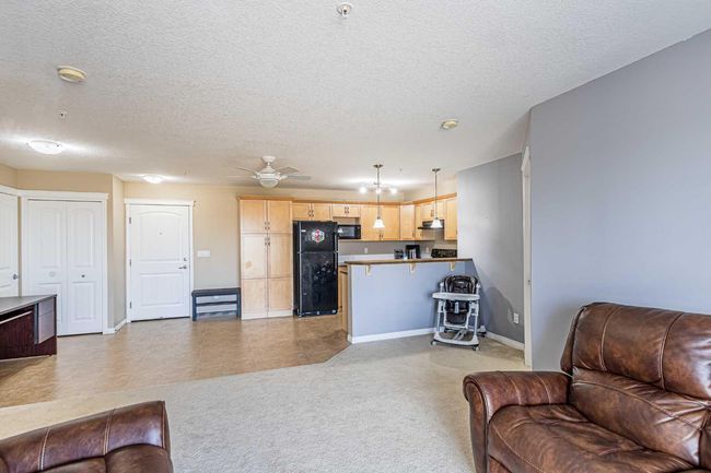 1306 - 175 Panatella Hill Nw, Home with 2 bedrooms, 2 bathrooms and 1 parking in Calgary AB | Image 5