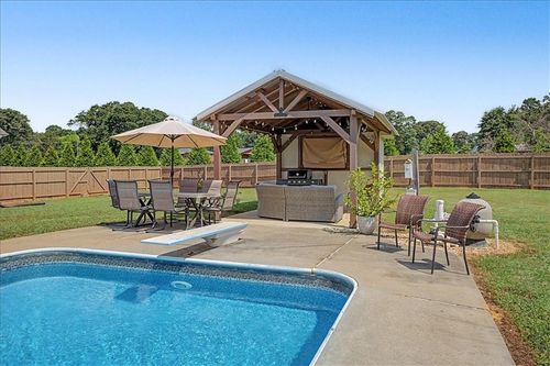 228 Pea Ridge Rd, rockmart, GA, 30153-3560 | Card Image