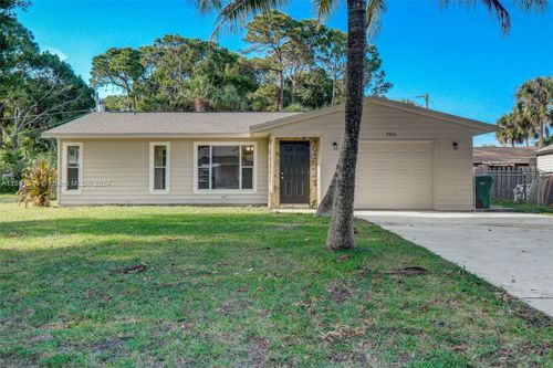 7004 Georges Rd, Fort Pierce, FL, 34951-2044 | Card Image
