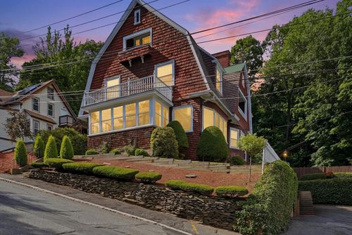 11 Weymouth St, Fitchburg, MA, 01420-3351 | Card Image