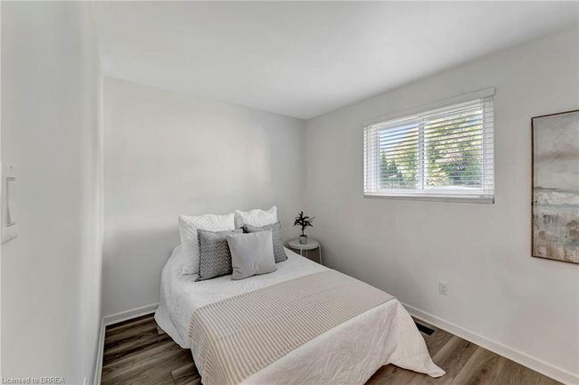 660 Mullin Way, House other with 4 bedrooms, 2 bathrooms and 3 parking in Burlington ON | Image 12