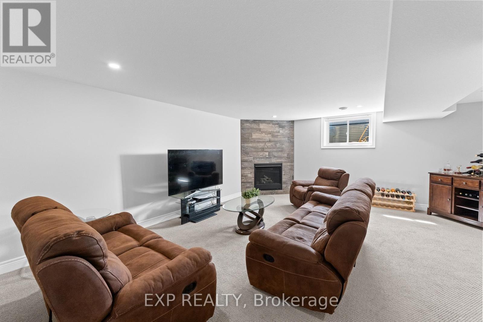 Residential in Welland (Coyle Creek) 5