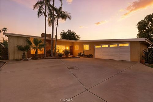 438 Crestview Pl, Monrovia, CA, 91016-2330 | Card Image