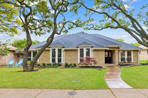 9216 Clover Valley Drive, Dallas, TX, 75243 | Card Image