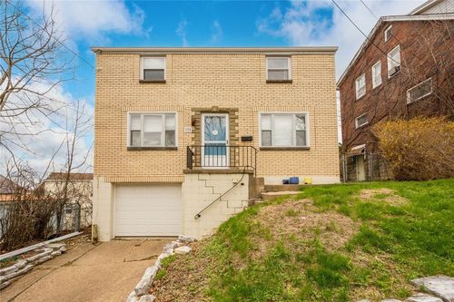 120 Wilbert St, Mt Washington, PA, 15211-1858 | Card Image