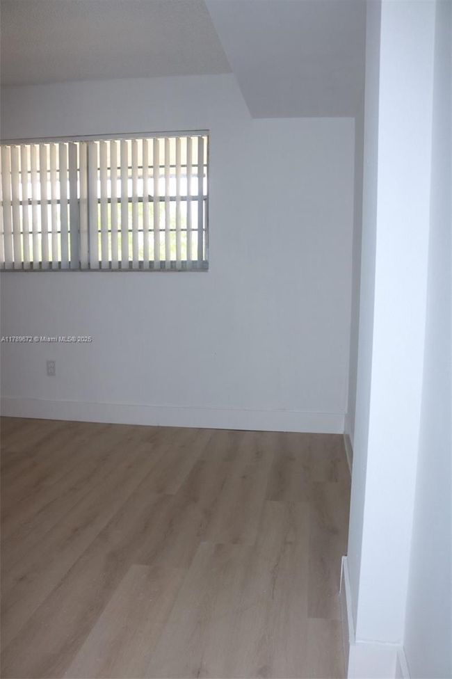 B304 - 3490 Foxcroft Rd, Condo with 2 bedrooms, 2 bathrooms and null parking in Miramar FL | Image 31