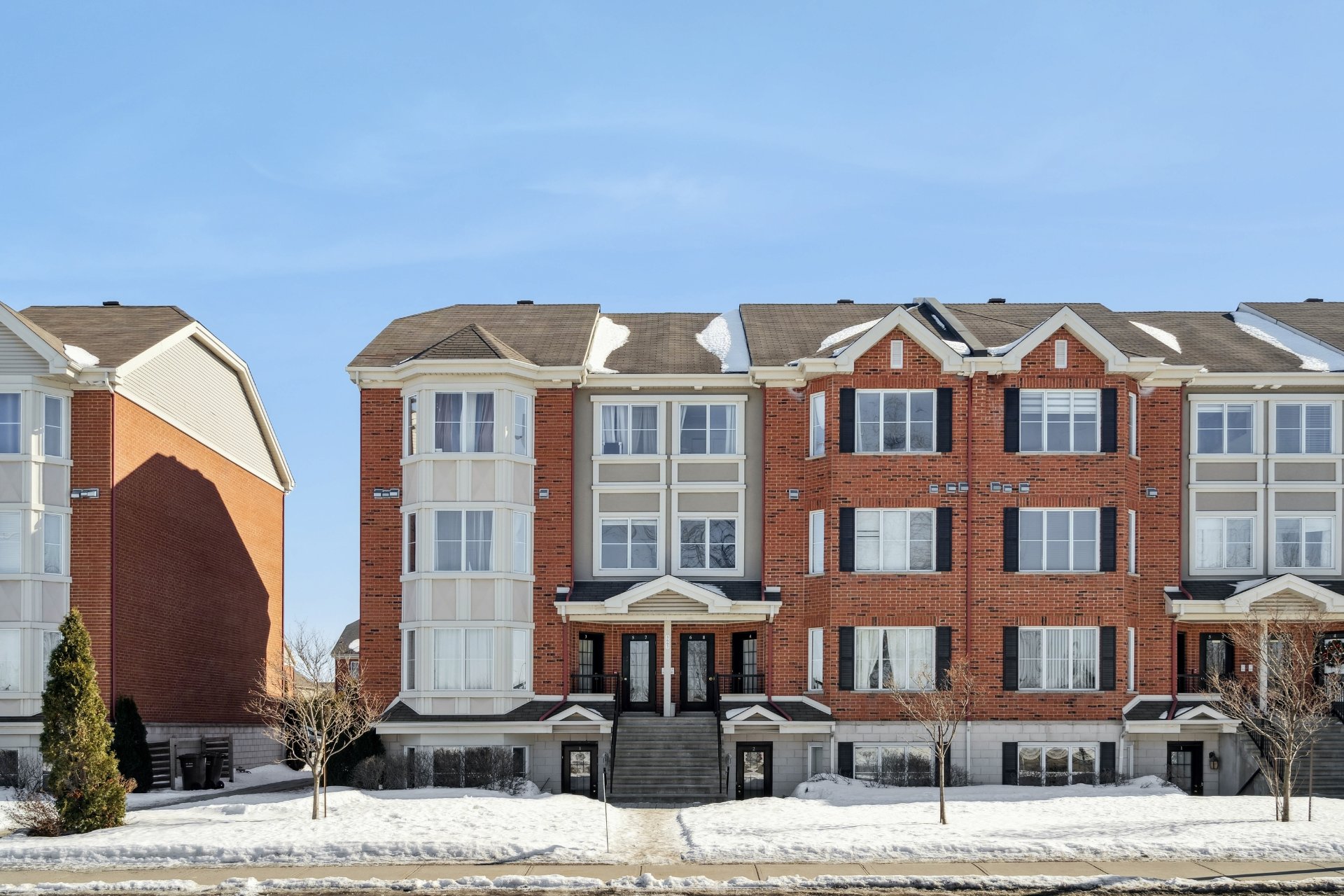 Residential in Brossard 5