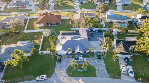 222 Ne 22nd Ave, Cape Coral, FL, 33909-2820 | Card Image