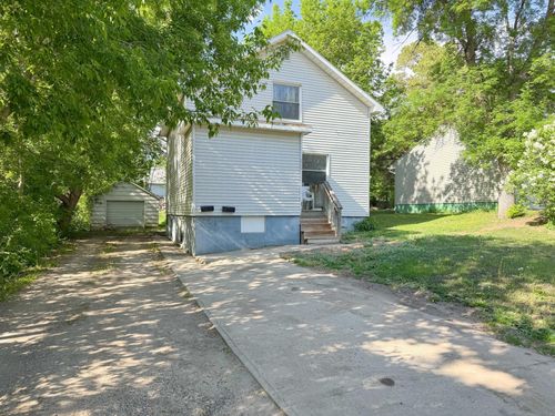 822 W Maple Ave, Fergus Falls, MN, 56537-1120 | Card Image