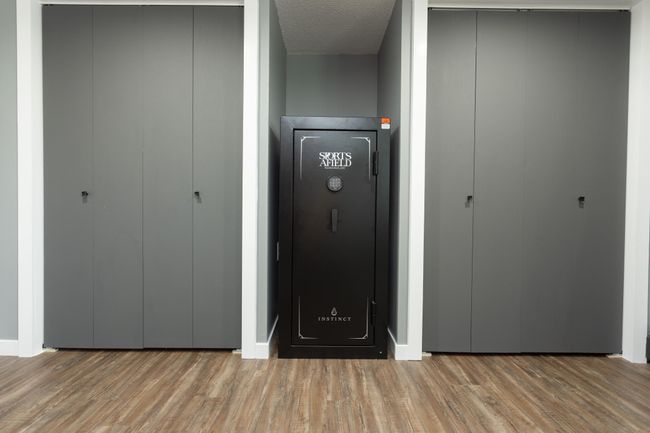 35 - LL Bedroom.jpg | Image 35