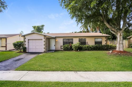 707 Sw 74th Ave, North Lauderdale, FL, 33068-2330 | Card Image