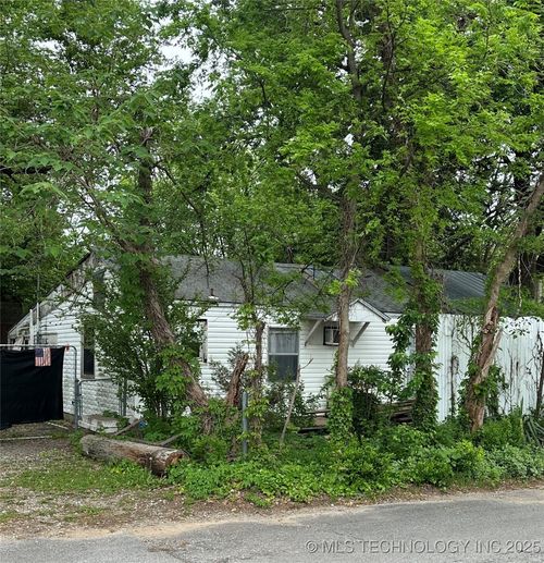 821 N Date Ave, Broken Arrow, OK, 74012-2532 | Card Image