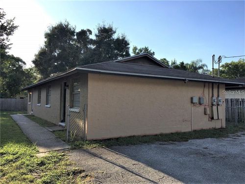 8306 N 17th St, TAMPA, FL, 33604-8400 | Card Image