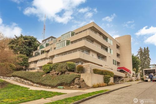 apt-101-1231 5th Ave N, Seattle, WA, 98109-3355 | Card Image