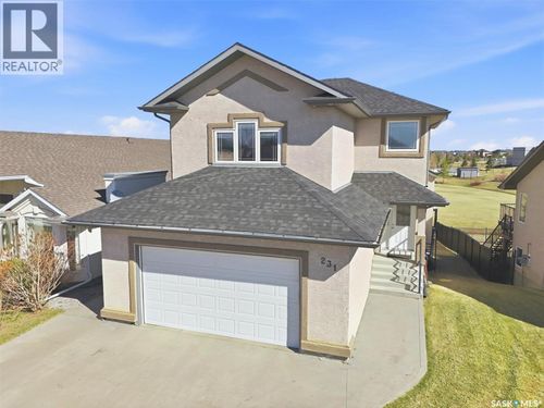 231 Willowgrove Blvd, Saskatoon, SK, S7W1A1 | Card Image