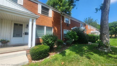 6813 Country Lane, Dearborn Heights, MI, 48127 | Card Image