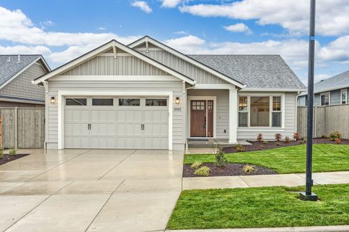 3955 Colorado Dr, Medford, OR, 97504-5461 | Card Image