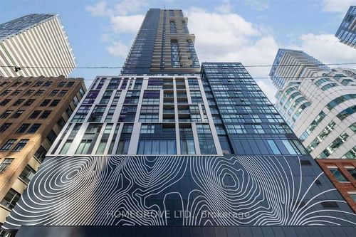 3915-87 Peter St, Toronto, ON, M5V0P1 | Card Image