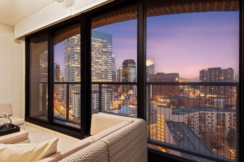 apt-1608-1201 Yale Pl, Minneapolis, MN, 55403-1960 | Card Image