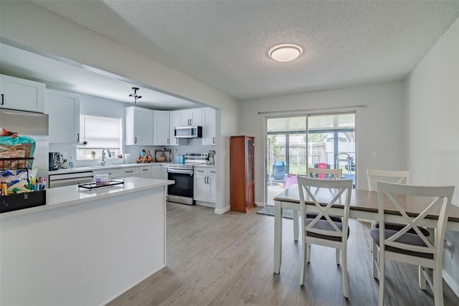 428 Flamingo Dr, House other with 4 bedrooms, 2 bathrooms and null parking in APOLLO BEACH FL | Image 8