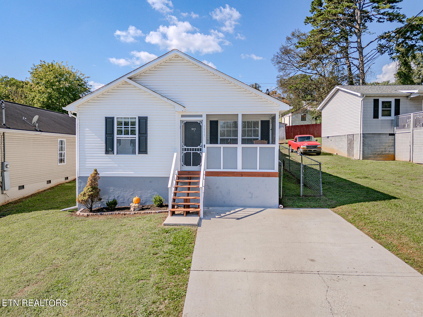 Tenwood Dr, Knoxville, TN 37921