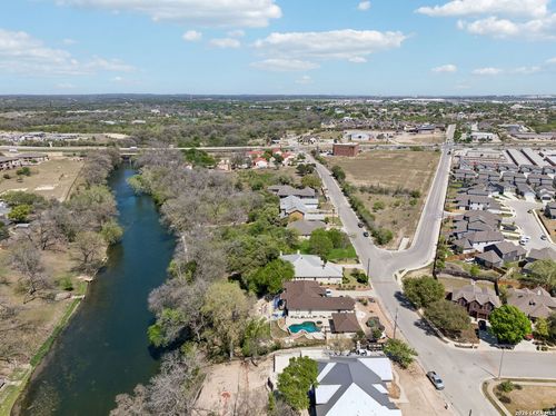 1049 River Ter, New Braunfels, TX, 78130-3417 | Card Image