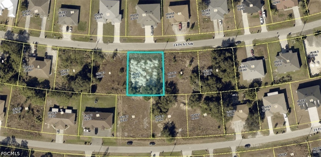 Land in Lehigh Acres 4