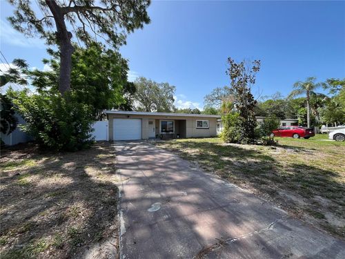 422 Crosswinds Dr, Palm Harbor, FL, 34683-1307 | Card Image
