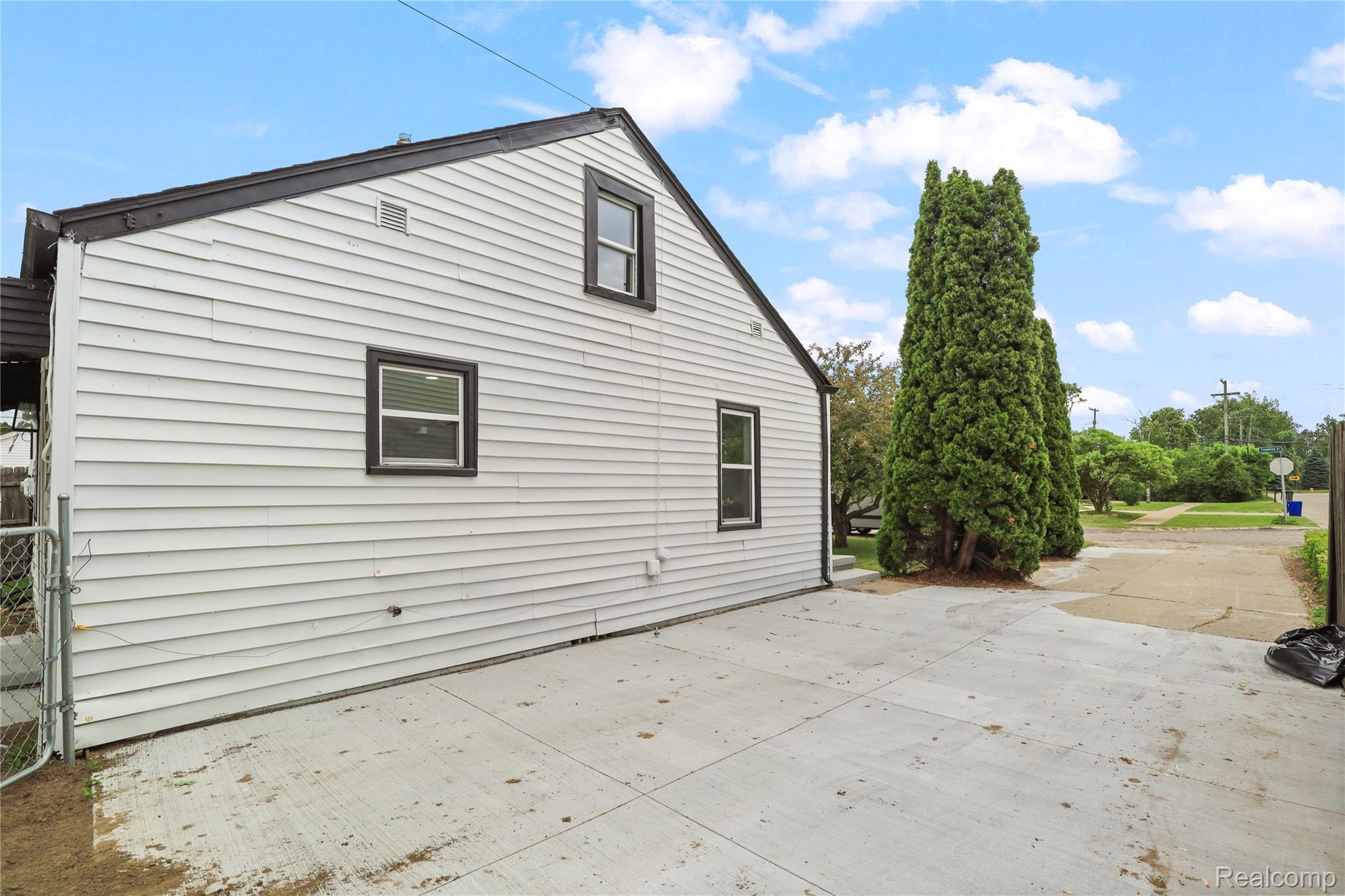 Residential Lease in Clinton Charter Township 3