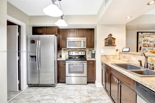9715 Nw 23rd Ct, Pembroke Pines, FL, 33024 | Card Image