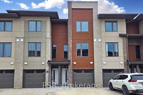 8-8 Winters Cres, Collingwood, ON, L9Y5T1 | Card Image