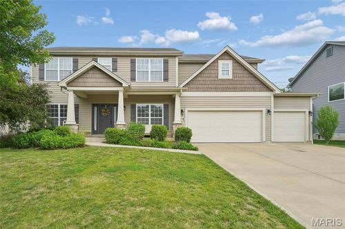 318 Hampton Ridge Dr, Wentzville, MO, 63385-5335 | Card Image