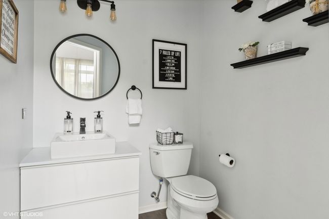 541 Regal Ln, House other with 4 bedrooms, 3 bathrooms and 2 parking in Bolingbrook IL | Image 10