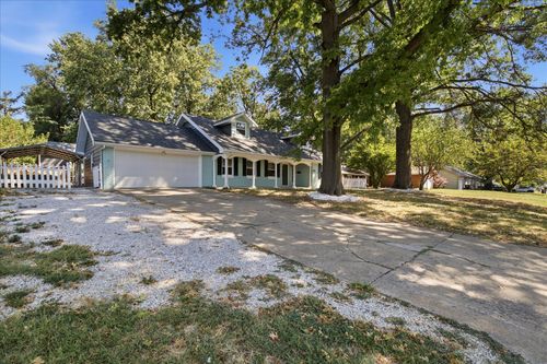 1015 W Downing St, Springfield, MO, 65807-3417 | Card Image