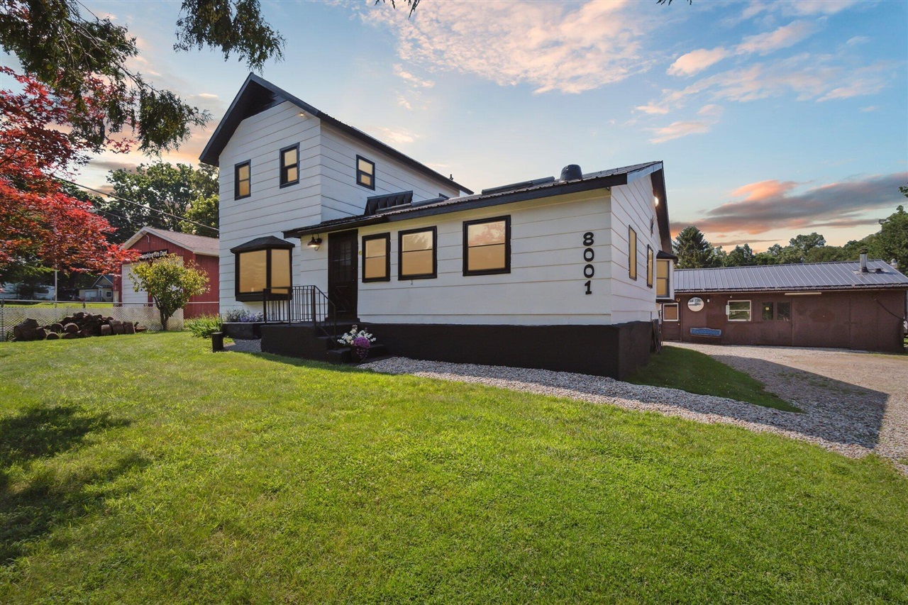 Woodard Rd, Rives Junction, MI 49277