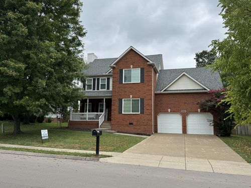1215 Chapmans Retreat Dr, Spring Hill, TN, 37174-7132 | Card Image