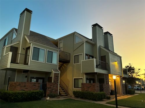 205-3129 Sondra Drive, Fort Worth, TX, 76107 | Card Image