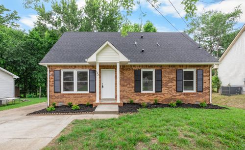 382 Louise Ln, Clarksville, TN, 37042-6137 | Card Image