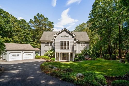 304 Chestnut Hill Rd, Wilton, CT, 06897-3501 | Card Image