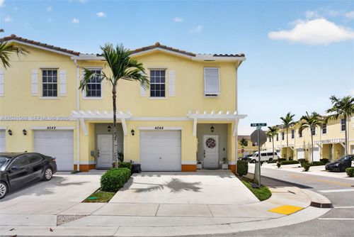 --4044 Nw 11th St, Lauderhill, FL, 33313 | Card Image