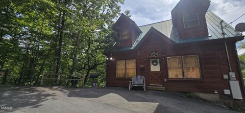 806 Ski View Ln, Sevierville, TN, 37876 | Card Image