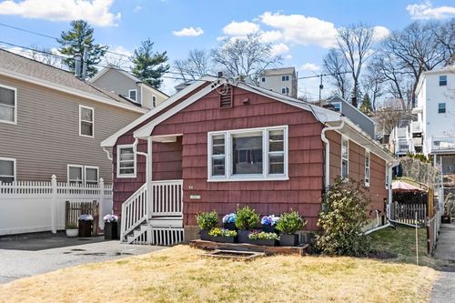 81 Princeton Ave, Waltham, MA, 02451 | Card Image