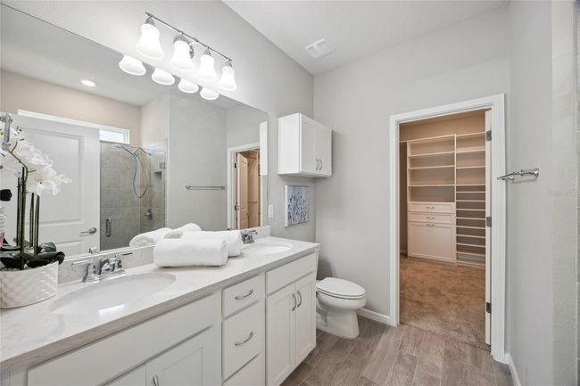 Primary En-suite Bath | Image 18