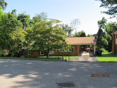 2521 Lakeview Dr Nw, Roanoke, VA, 24017-3311 | Card Image